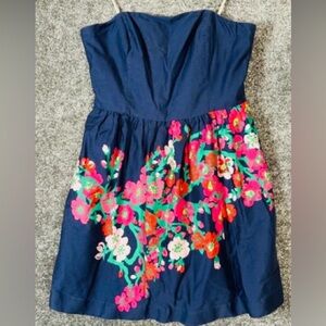 Lilly Pulitzer Lottie Dress Size 14
Navy Cherry Floral Strapless